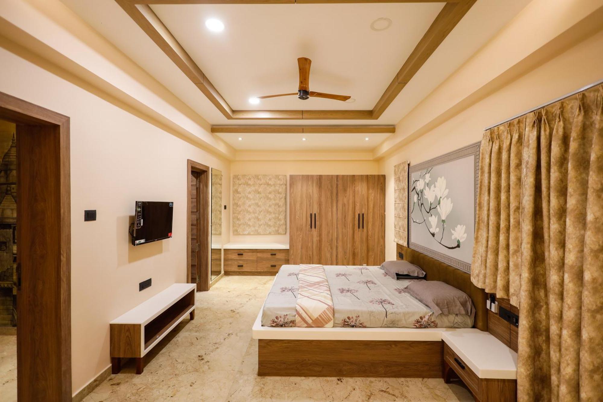 Myestay Elite The Ultimate Luxury Spacious Varanasi